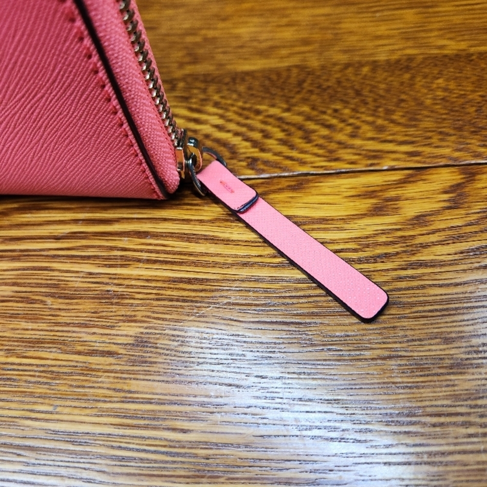 Kate Spade 'How Refreshing' Neda Leather Wallet in Geranium Pink Pineapples - Picture 5 of 7